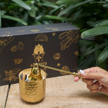 Load image into Gallery viewer, Vanilla and Tonka Bean Scented Soy Wax Candle